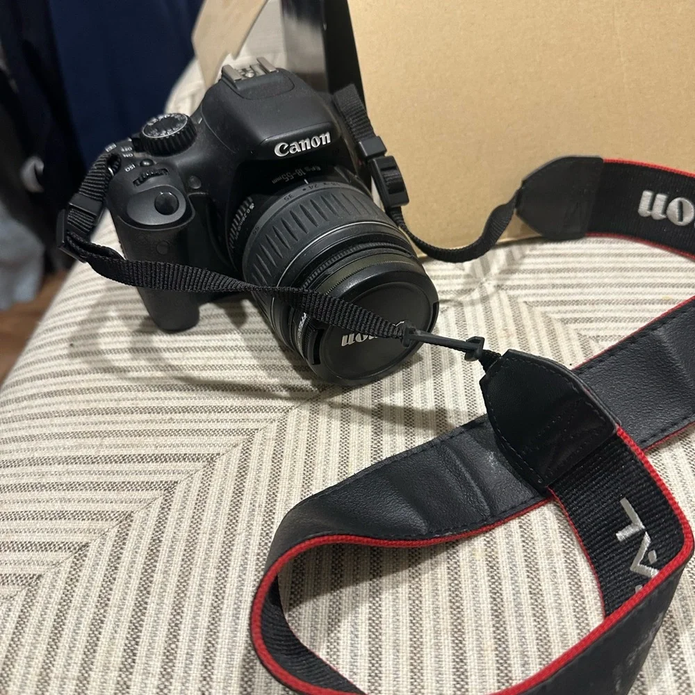 Canon Rebel T2i - Picture 1 of 3